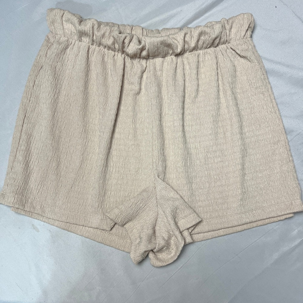 H&M‎ Paperbag Waist Shorts Casual Coastal Beach Summer Beige Textured Size M